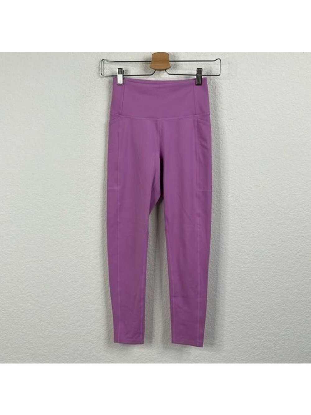 GRLFRND Macaron Compressive Pocket Legging